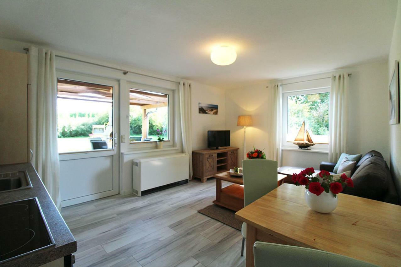 Zur Alten Boddenfischerei Ferienwohnung Zander Neuendorf Heide Luaran gambar